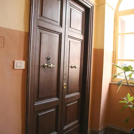 Apartment Emma And Livia's Vatican 2 *